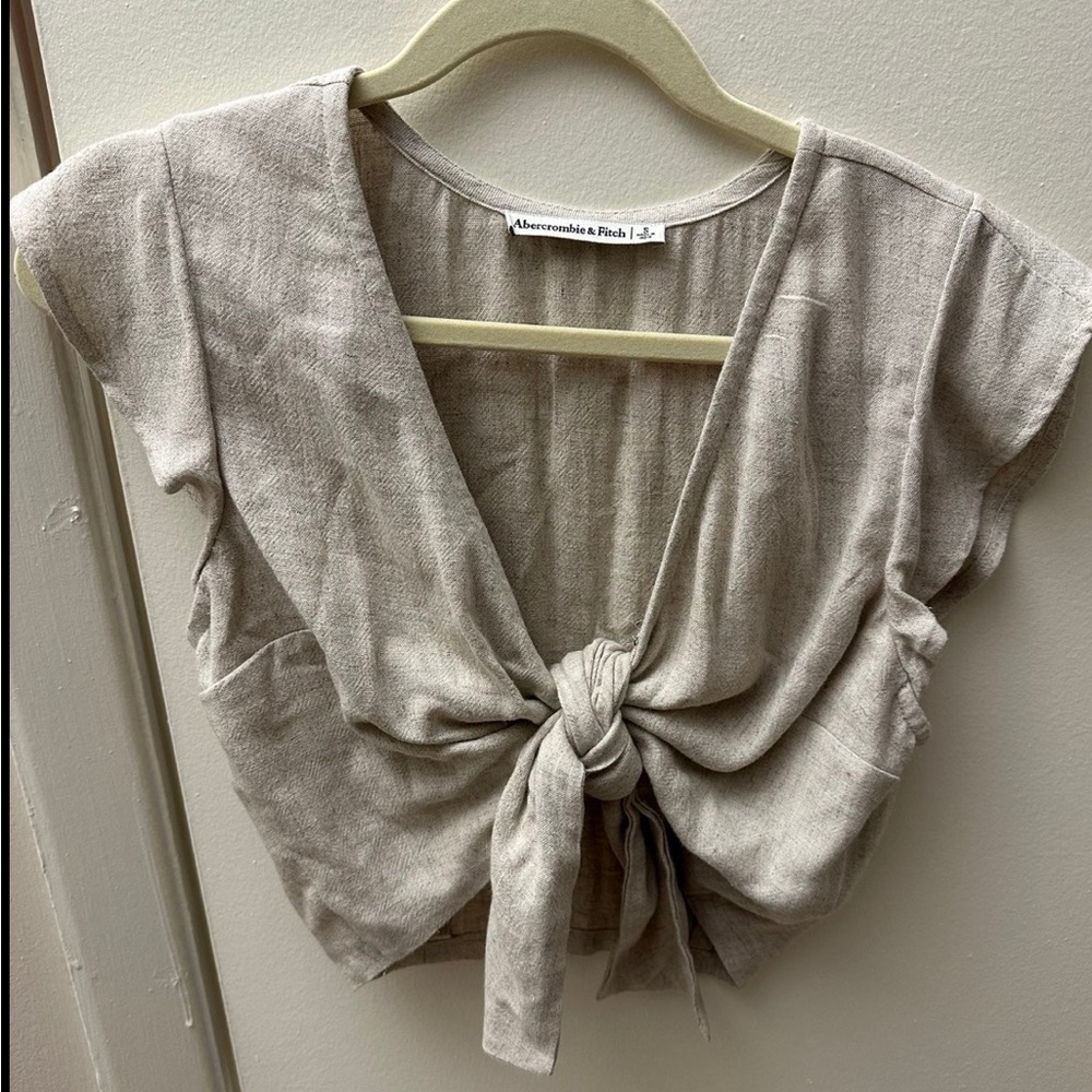 Abercrombie & Fitch Crop Tie Top